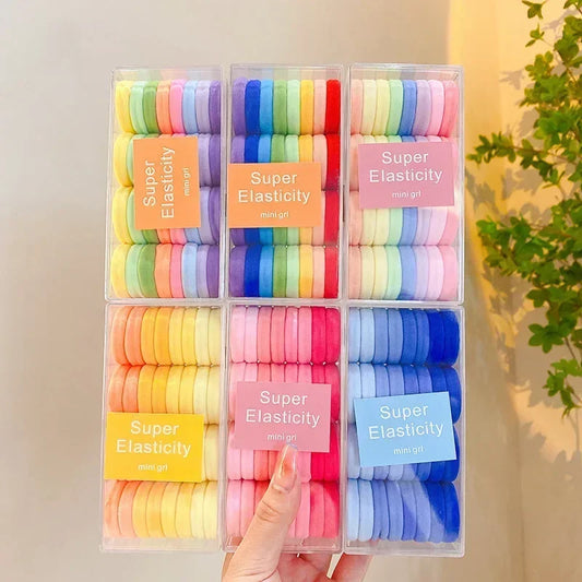 Scrunchies y Diademas Elásticas para Mujer — Accesorios de Moda